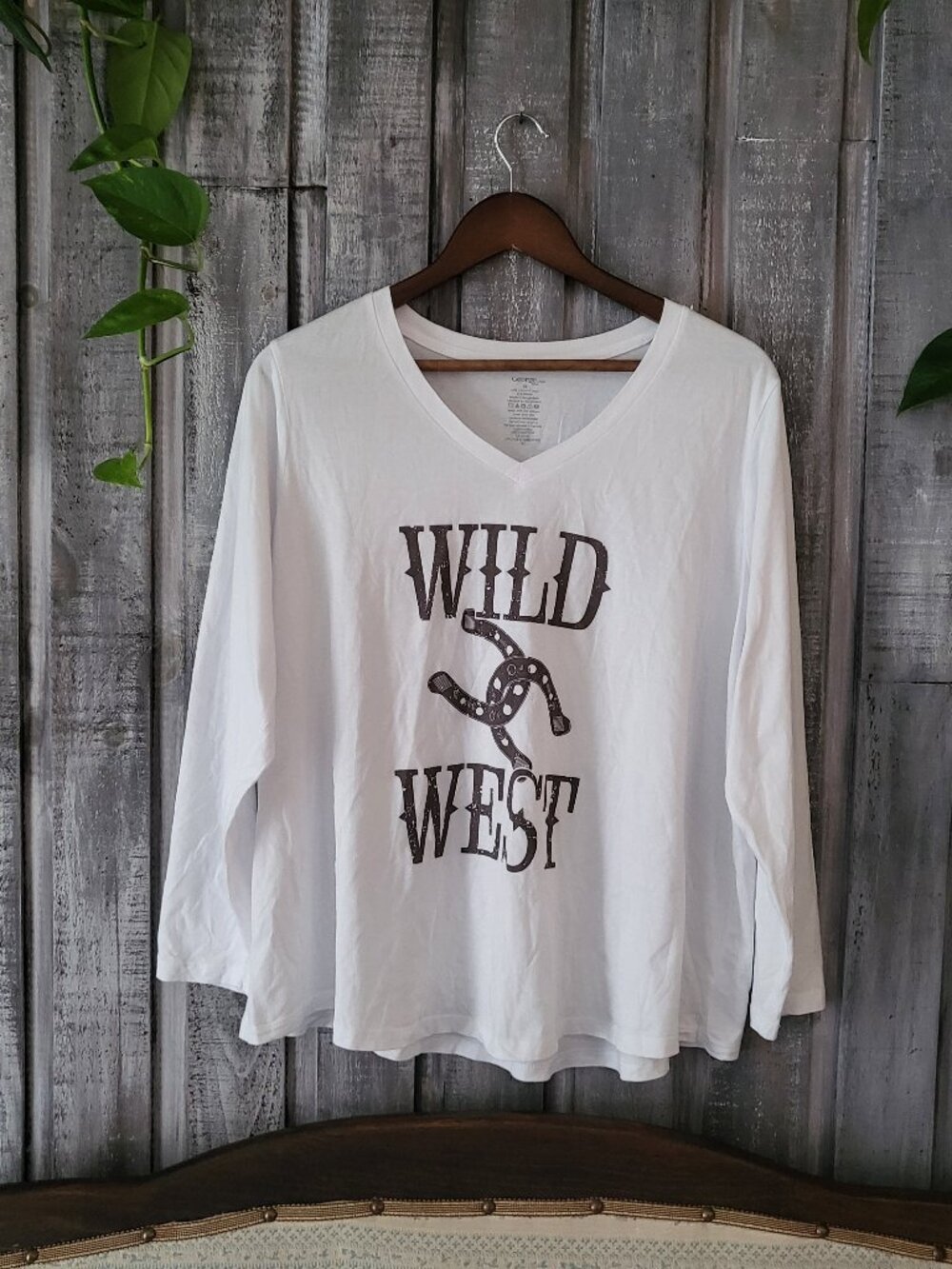 Womens White Wild West Graphic Long Sleeve T-Shirt 1X
